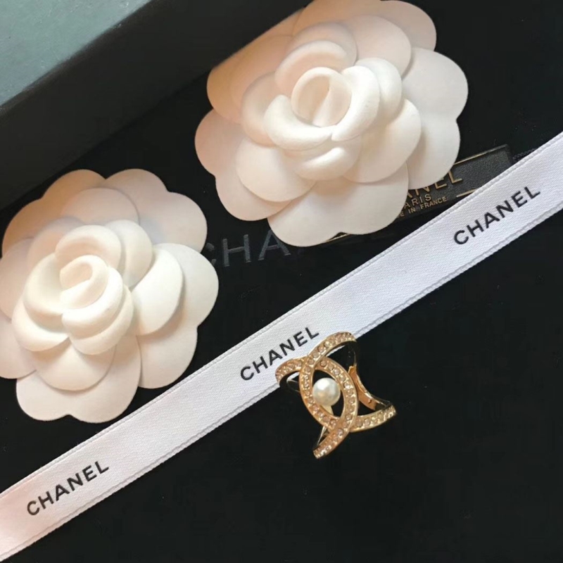 Ch*el rings